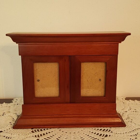 Beautiful Vintage Wooden Picture Frame  with One Center and 2 Sliding Windows - Picture 4 of 16